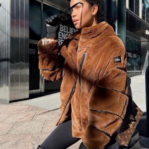 Alo Yoga Faux Fur The Knock Out Jacket M Chocolate Brown